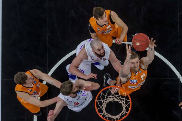 机遇与挑战 机遇与挑战