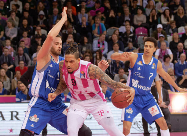 反复缺阵而 反复缺阵而