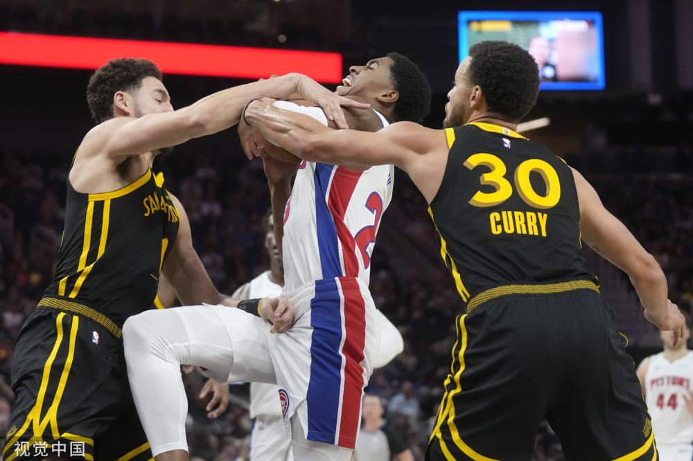 队的锋线核 队的锋线核