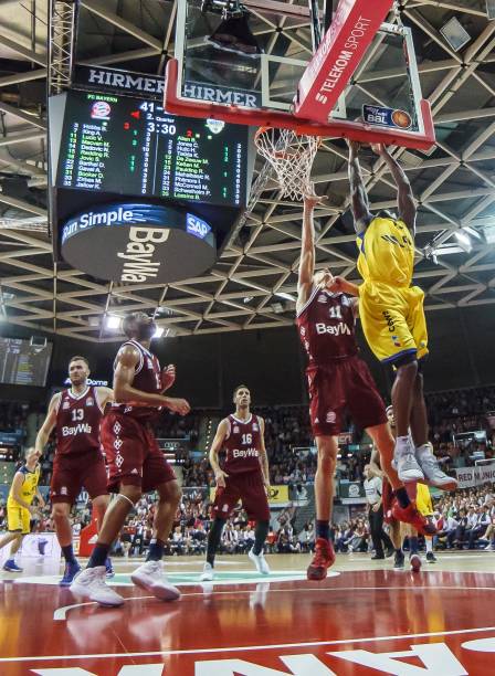 也让教练组 也让教练组