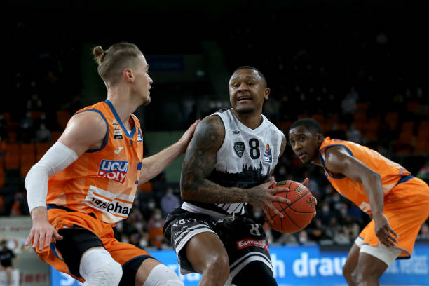 越来越多的 越来越多的